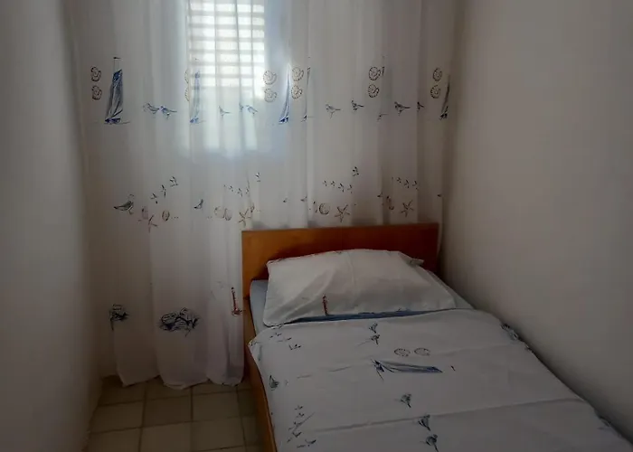 Appartement Apartman Povljana *