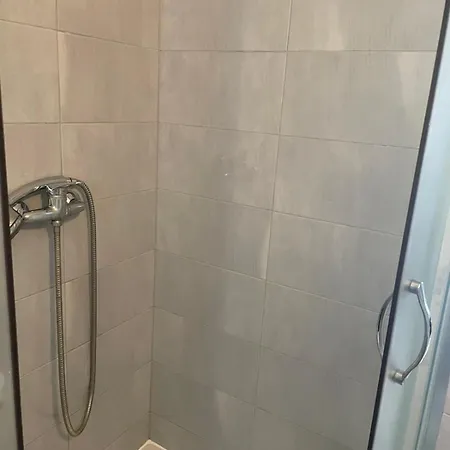 Apartman Povljana 아파트 *